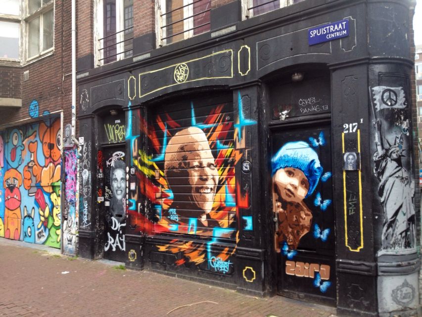 Amsterdam: Coffee Shops Walking Tour - Prix d’Ami: the biggest coffee shop in the world is more than a photo stop