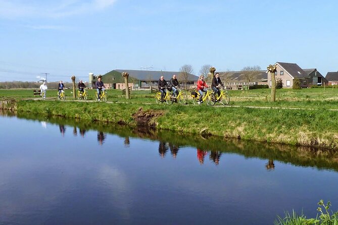 Amsterdam Countryside and Villages Bike Tour - Durgerdam: fisher village vibes along the dike