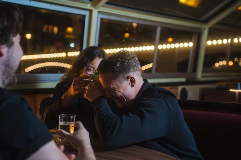 Amsterdam: Cozy Cheese & Wine Cruise Tasting Experience - The Small Details That Make It Feel Like a Night Out