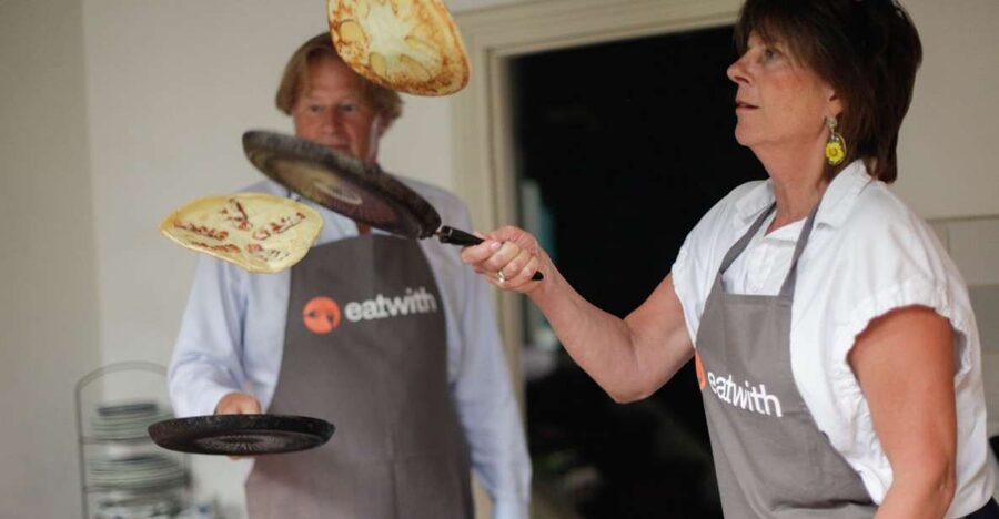 Amsterdam: Craft Dutch Pancakes in Charming Canal House - Meet Fusina: a class with real conversation