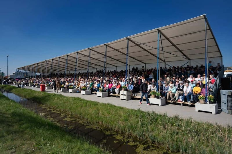 Amsterdam: Day Trip to Flower Parade & Keukenhof on April 18 - Quick hits before you go