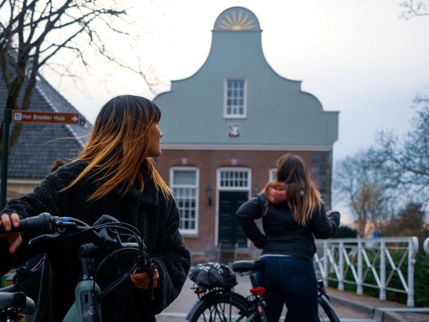 Amsterdam: Dutch Countryside E-Bike with Cheese & Clogs - The ferry ride and Noord photo stops: where the day starts to change