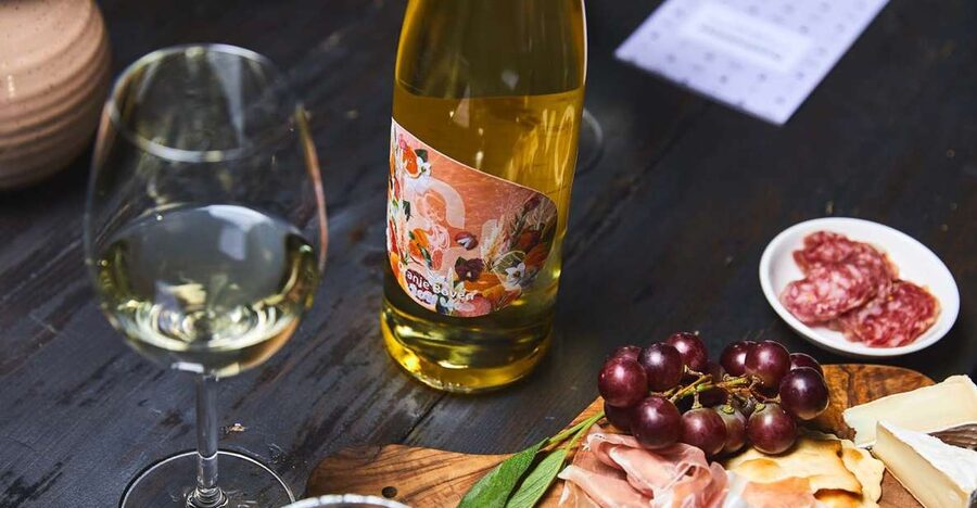 Amsterdam: Dutch Wine Tasting with Sommelier - What You Taste: Five Dutch Wines with a Full Color Range