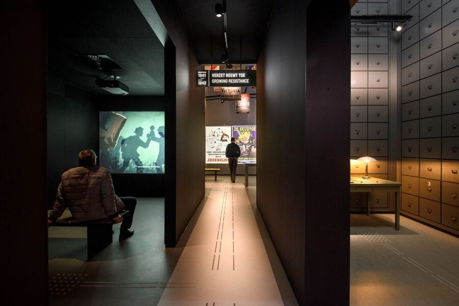Amsterdam: Dutch WWII Resistance Museum Entry Ticket - “Forties Netherlands” details: how the museum transports you