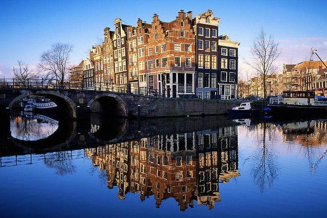 Amsterdam: E-Bike Sightseeing Tour - Museumplein and the I Amsterdam sign: easy access to the big sights