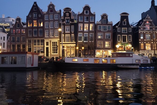 Amsterdam Evening Cosy & Small Cruise & Drinks and Bites - Sunset - Why this Rijksmuseum-area night cruise works so well