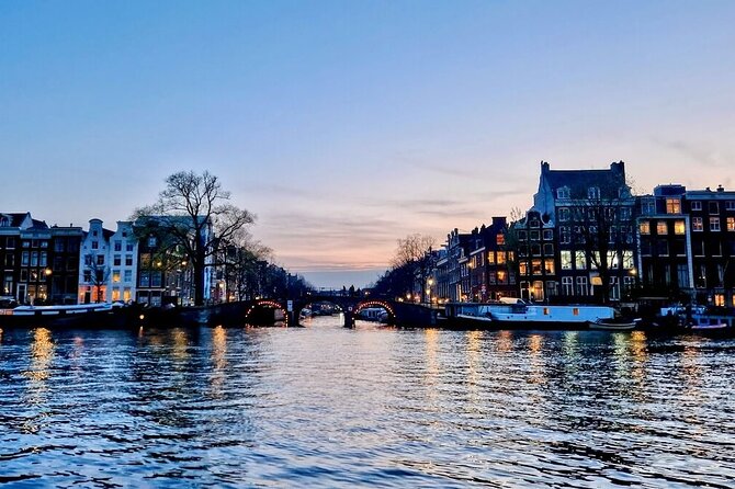 Amsterdam Evening Cruise in Small Group - Jordaan canals and the Seven Bridges Canal: narrow water, big views