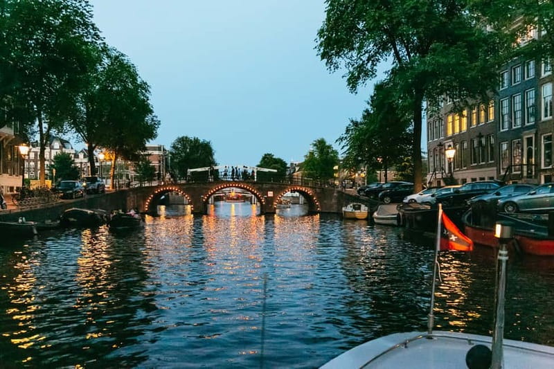 Amsterdam: Evening Cruise with Optional Wine and Snacks - The Route at Night: What Each Major Stop Feels Like