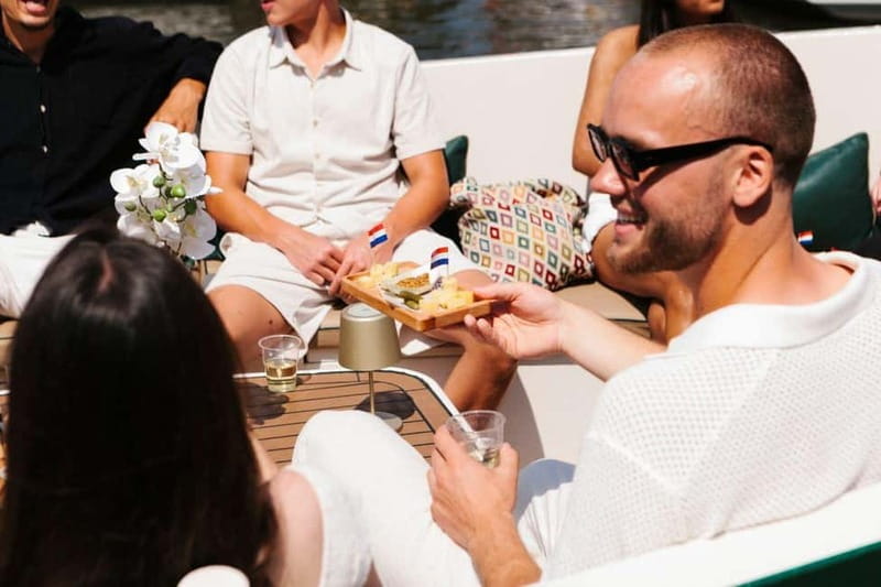 Amsterdam Evening (Sunset) Canal Cruise w/ optional drinks - FAQ