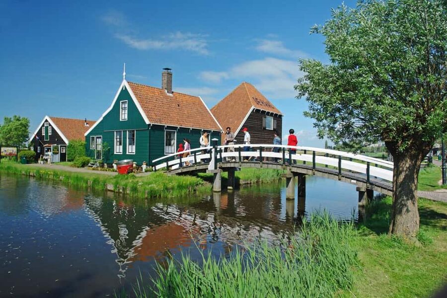Amsterdam: Experience Zaanse Schans Windmills & Cheese Farm - Windmills: what’s included, what might cost extra