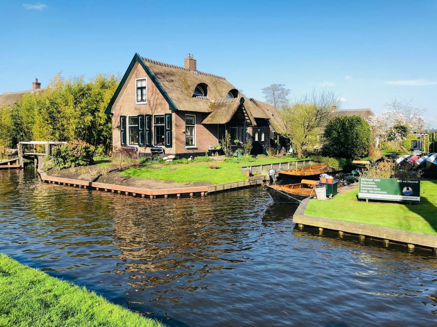 Amsterdam: Explore Giethoorn in a Private Tour with Driver - Door-to-door comfort from Amsterdam to Giethoorn