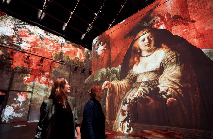 Amsterdam: Fabrique des Lumières Dutch Masters Ticket - Mondriaan after the main show: the short program to watch for