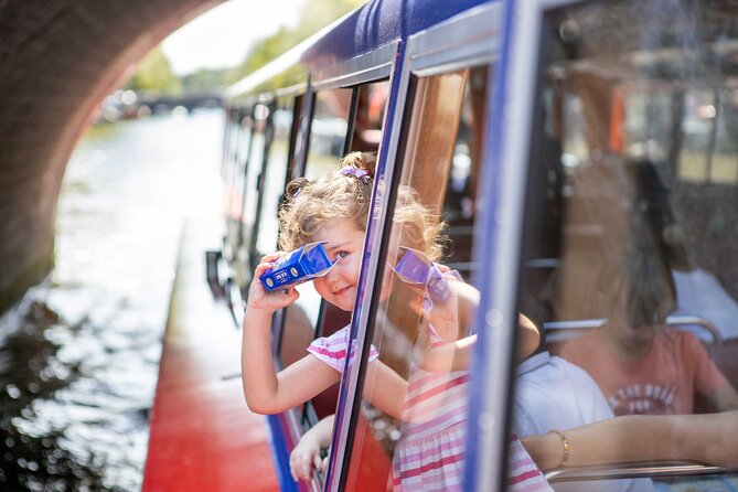 Amsterdam Family-Friendly Canal Cruise with Snackbox Option - Snackbox option and the Kids Cruise kit: small extras that change the vibe