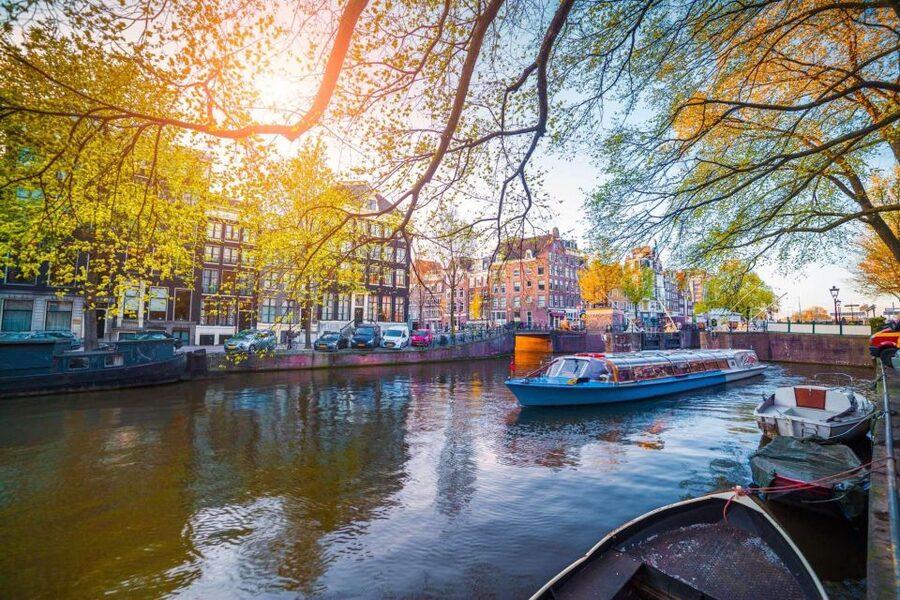 Amsterdam Family Friendly Historical Walking Tour - Choosing Your Length: What Changes Between 2, 3, and 5 Hours