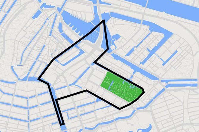 Amsterdam Festival of Lights Cruise by Captain Dave - Festival of Lights at canal level: why this format works