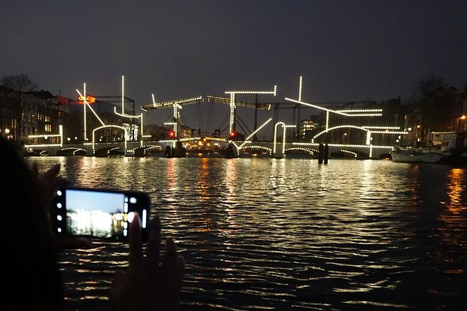 Amsterdam Festival of Lights Cruise by Captain Dave - The heated boat comfort matters more than you think