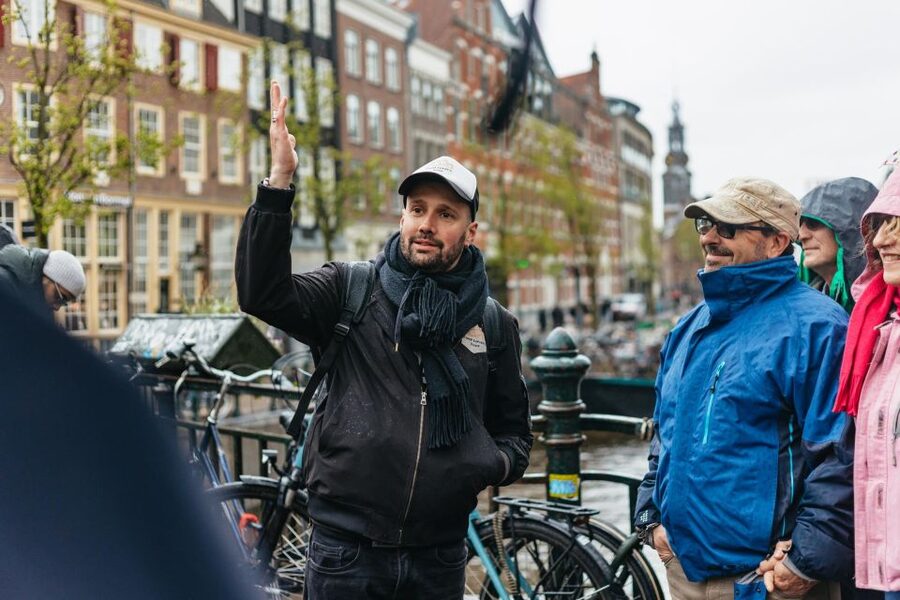 Amsterdam: Food and Culture Walking Tour with Tastings - Jordaan neighborhood walking: the local-feeling portion