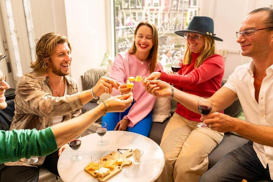 Amsterdam: Food Tour with Drinks by Spui, Canals and Jordaan - Key things that make this tour feel worth it