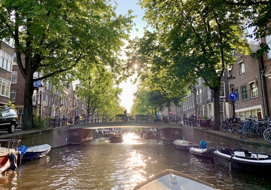 Amsterdam: German Canal Cruise with Unlimited Drinks Option - What you’ll actually see: a stop-by-stop feel for the ride