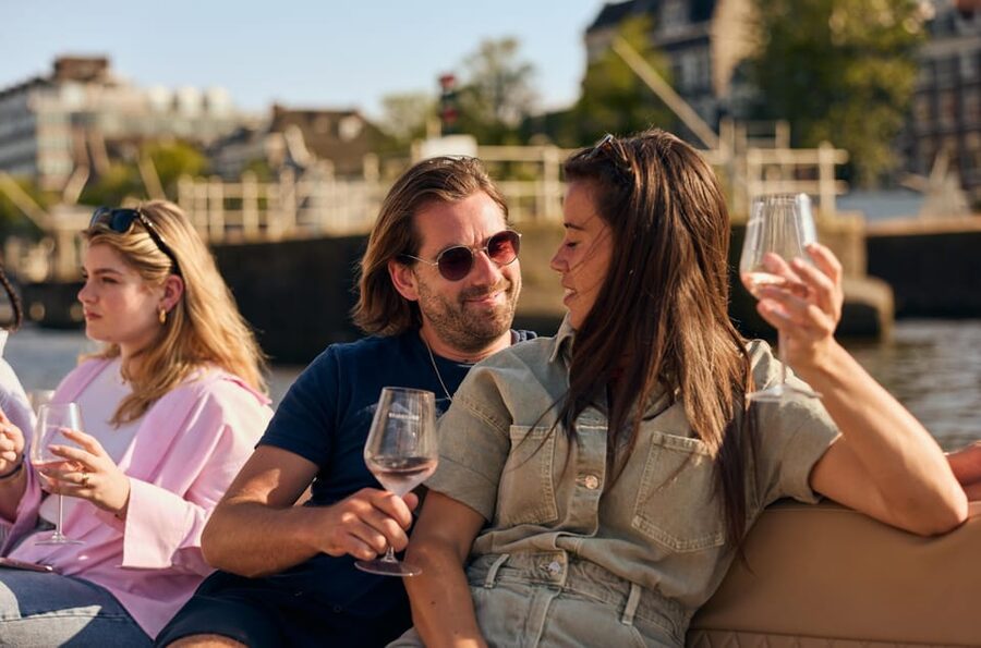 Amsterdam: German Guided Canal Cruise with on Board Bar - Should you book the Amsterdam German canal cruise?