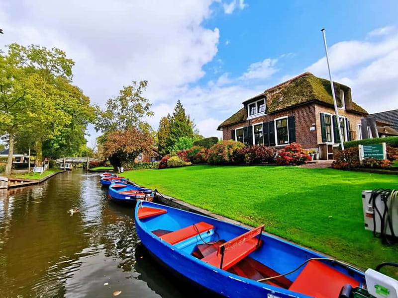 Amsterdam: Giethoorn, Afsluitdijk and Zaanse Schans Day Trip - Key things to know before you go