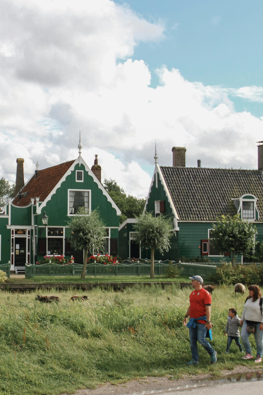 Amsterdam: Giethoorn & Zaanse Schans Small Group Day Trip - The pacing that makes a day trip feel like a day, not a race