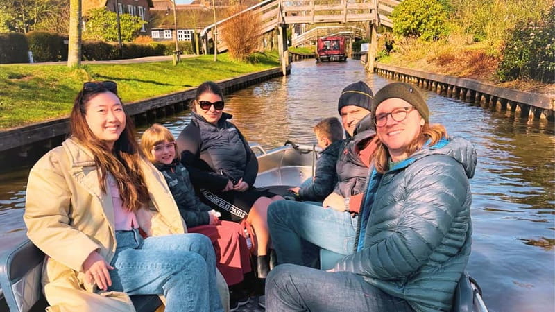 Amsterdam: Giethoorn & Zaanse Schans Small Group Day Trip - What you eat and the little comforts that help