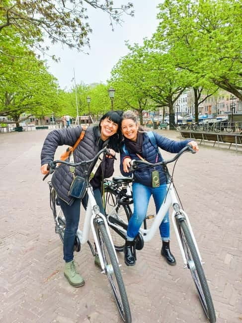 Amsterdam: Guided bike tour in French off the beaten track - Should you book Samy’s bike tour in French?