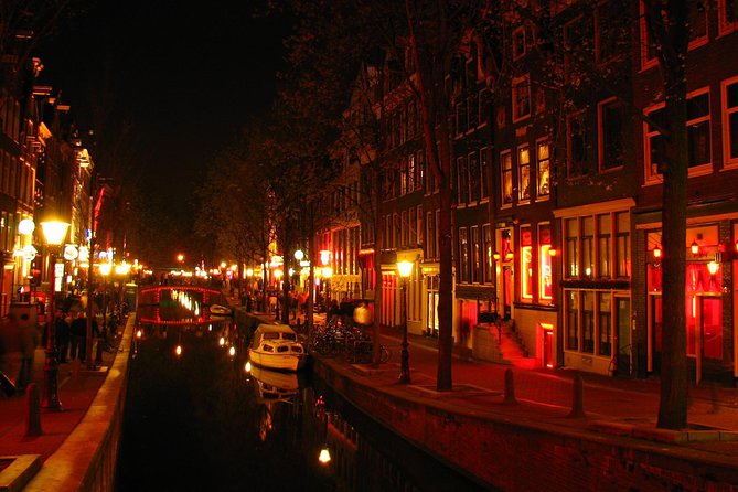 Amsterdam: Guided Red Light District and City Walking Tour - The Waag: a gate turned guild hub