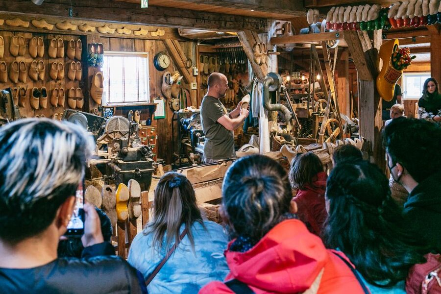 Amsterdam: Guided Zaanse Schans, Windmills & Cheese Tour - Windmill interiors and Zaans Museum: tickets you should factor into your plan