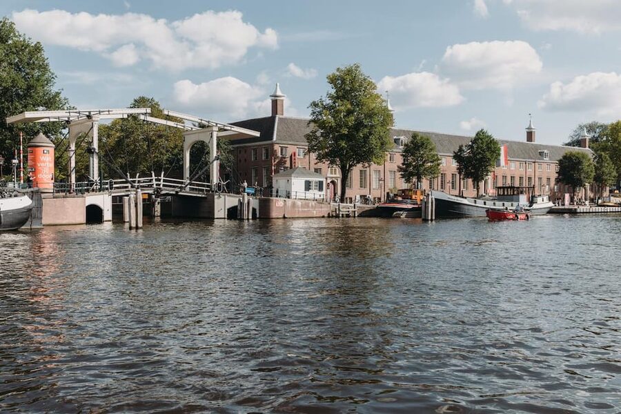 Amsterdam: H'ART Museum Entry Ticket - Should you book the H’ART Museum entry ticket?