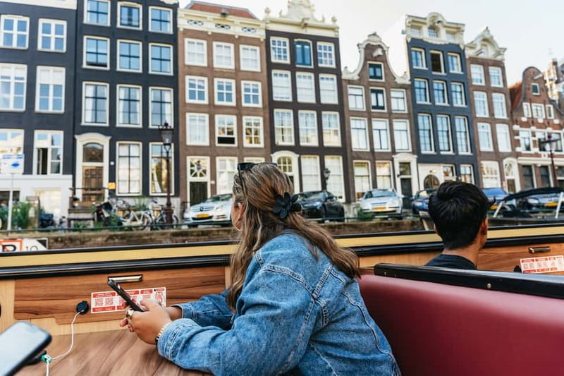 Amsterdam: Heated Canal Cruise Including Audioguide - Practical tips: how to get the most from the ride