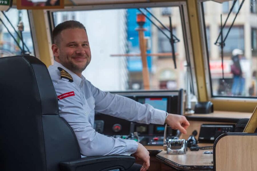 Amsterdam: Heated Canal Cruise Including Audioguide - Price and value: does $15 feel fair?