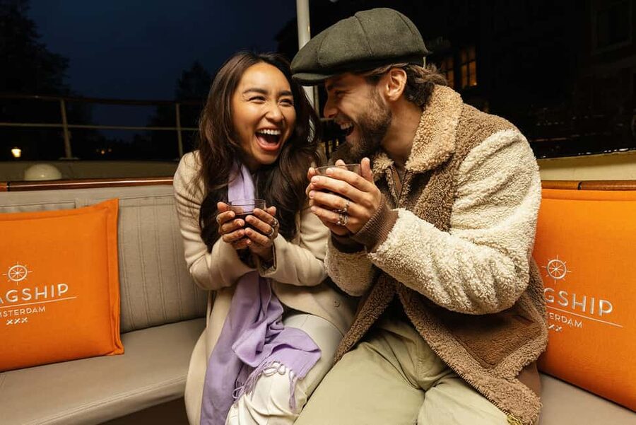 Amsterdam: Heated Canal Cruise with Unlimited Drinks & Bite - What It Feels Like Onboard: Smooth Timing, Good Seating, and a Relaxed Pace