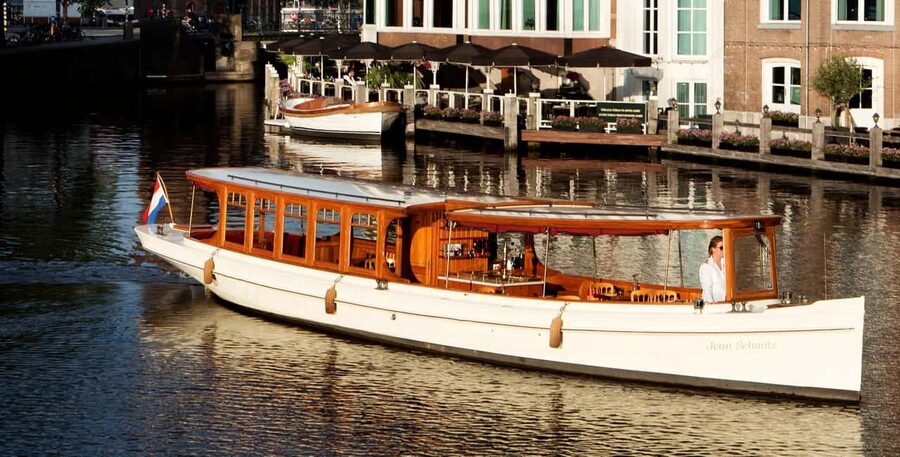 Amsterdam: High-End 3-Course Dinner Canal Cruise - Le Hollandais handoffs: fresh food without the usual compromise