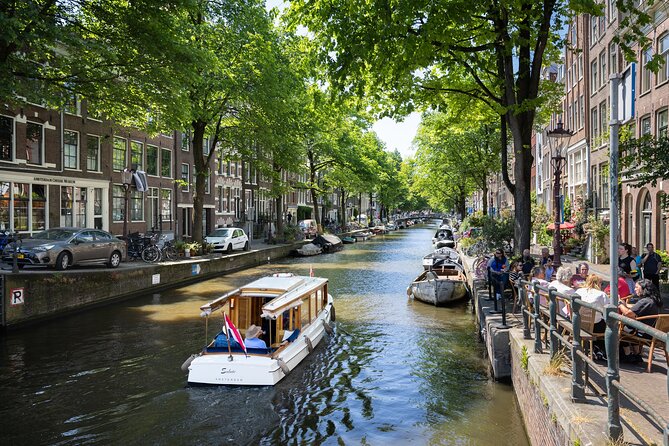 Amsterdam High-End Dutch Food & History Tour - Up to 8 guests - Tuesday to Friday Tastings: Smoked Sausages, Cheese Pairing, Fish Classics, and the Final Bitterballen