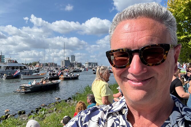 Amsterdam Highlights and Hidden Gems Walking Tour with Fun Guide - Starting at Dam Square: Royal Palace, Nieuwe Kerk, and the National Monument