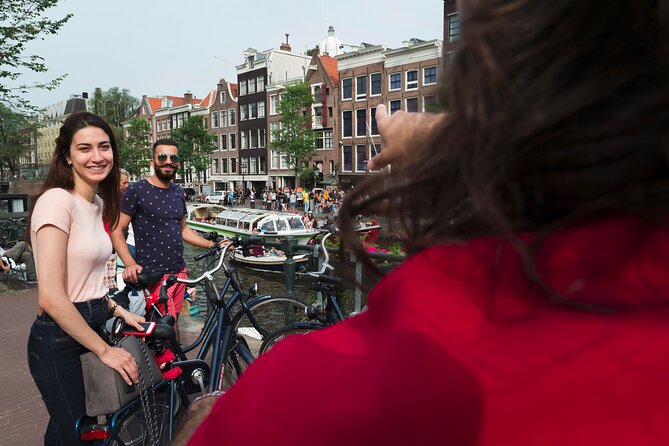 Amsterdam Highlights Bike Tour - Guided in EN/ES/DE/NL - Price and value: why $41.74 can be a good deal