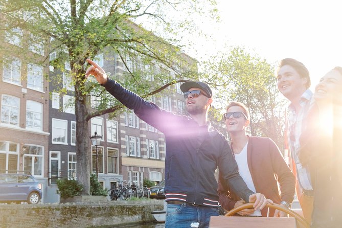 Amsterdam Highlights Canal Cruise with a Drink - The skinny bridge and Old Town canal views