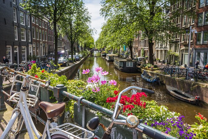 Amsterdam Historic City: a Self-Guided Augmented Reality Tour - Before You Start: Phone, Headphones, and Internet