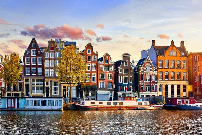 Amsterdam History Walking Tour - Entering Amsterdam’s Story on Two Wheels of Time