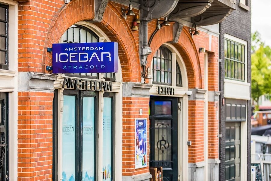 Amsterdam: Icebar Entry Ticket with 3 Drinks - The Big Idea: -10°C Drinks in a Bar Made of Ice