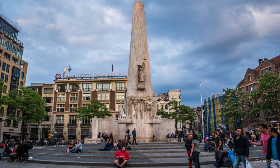 Amsterdam Jewish Quarter walking tour - A 2-hour walk through Amsterdam’s Jewish Quarter on cobbles and canals