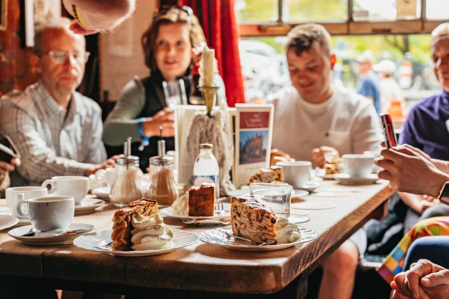 Amsterdam: Jordaan District Local Food Walking Tour - Who this tour suits best