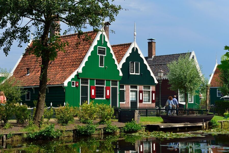 Amsterdam: Keukenhof and Zaanse Schans Live Guided Day Tour - Key things to know before you go