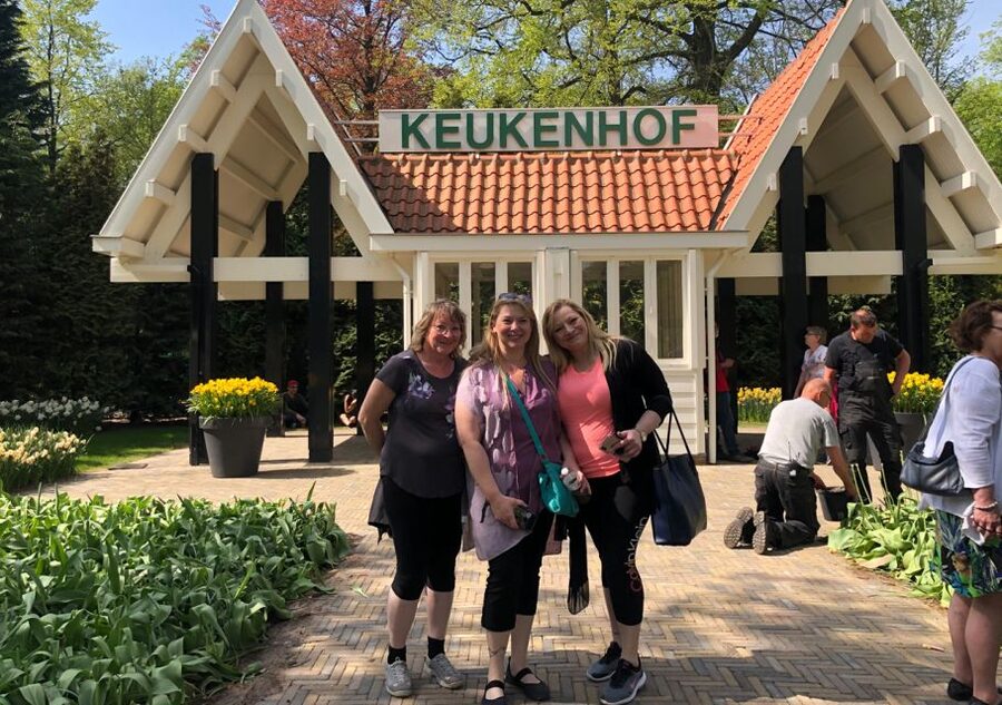 Amsterdam: Keukenhof Tulip Garden and Giethoorn Experience - Lunch Reality: What to Do With Your Keukenhof Free Time