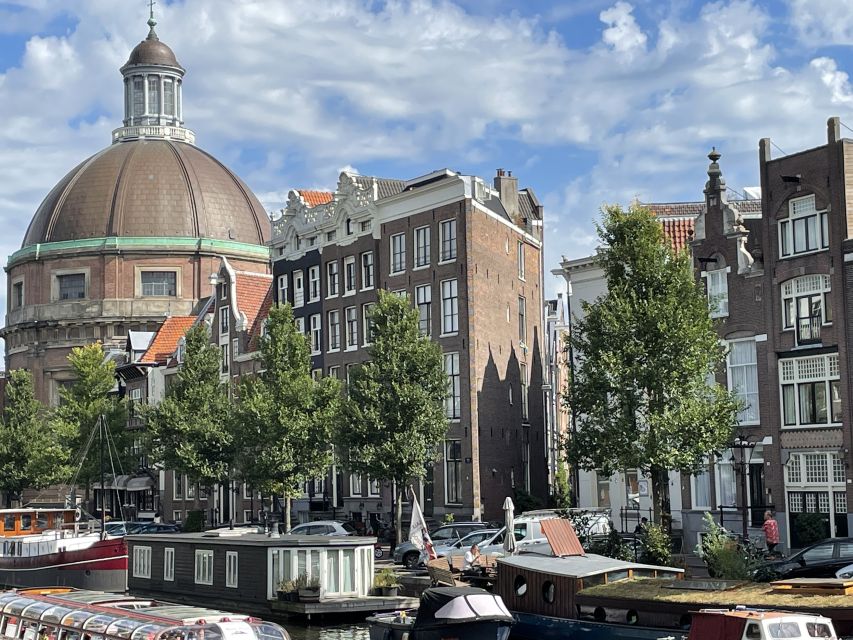 Amsterdam: KULTOUR mit Biss. Kulinarische Stadtführung - Meeting point and group pace: what to expect at the start
