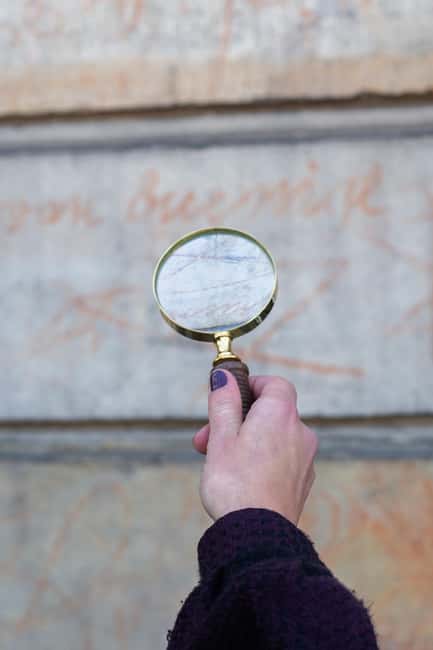 Amsterdam Legends & History Walking Tour with Local Guide - What you’ll learn (and why the details matter)