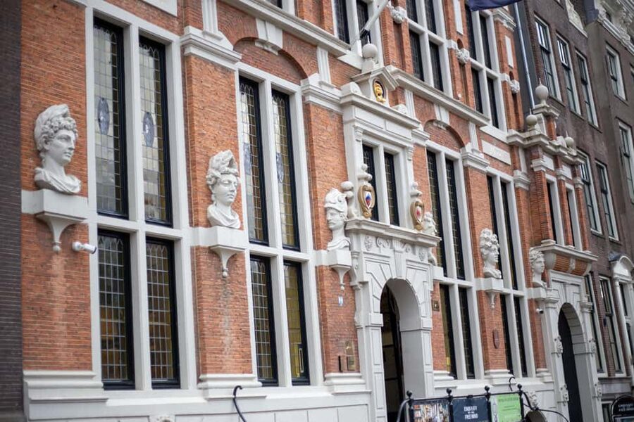 Amsterdam Legends & History Walking Tour with Local Guide - Price and value: why $23 can make sense here
