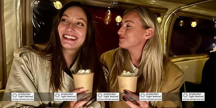Amsterdam: Light Festival Boat+Unlimit.Drinks & Snack Option - Getting Onboard by Amsterdam Central Station